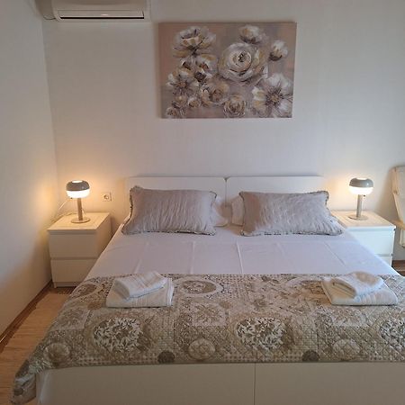 Vrbanj Holiday House With A Parking Space Svirce, Hvar - 17682 מראה חיצוני תמונה